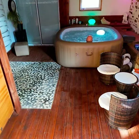 Bed & Breakfast Domaine De Cyrce La Celle (Auvergne)