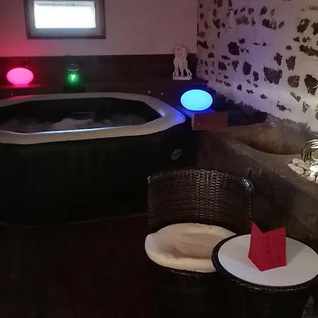 Bed & Breakfast Domaine De Cyrce 3*