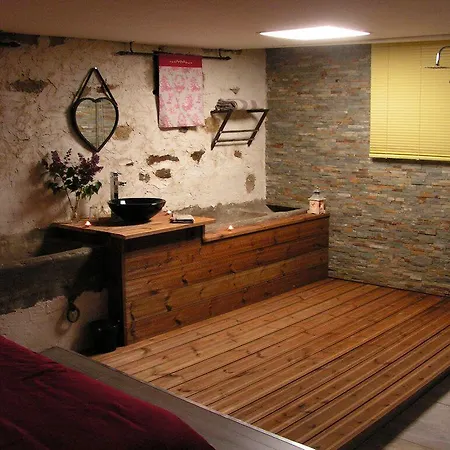 Bed & Breakfast Domaine De Cyrce 3*