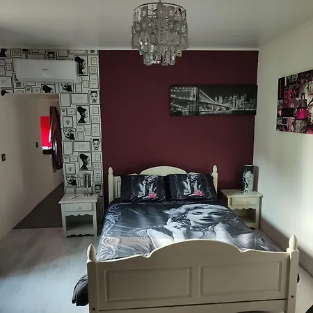 Domaine De Cyrce Bed & Breakfast